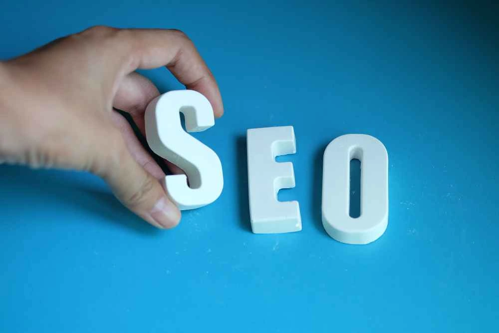 Local SEO optimization for clinics and hospitals